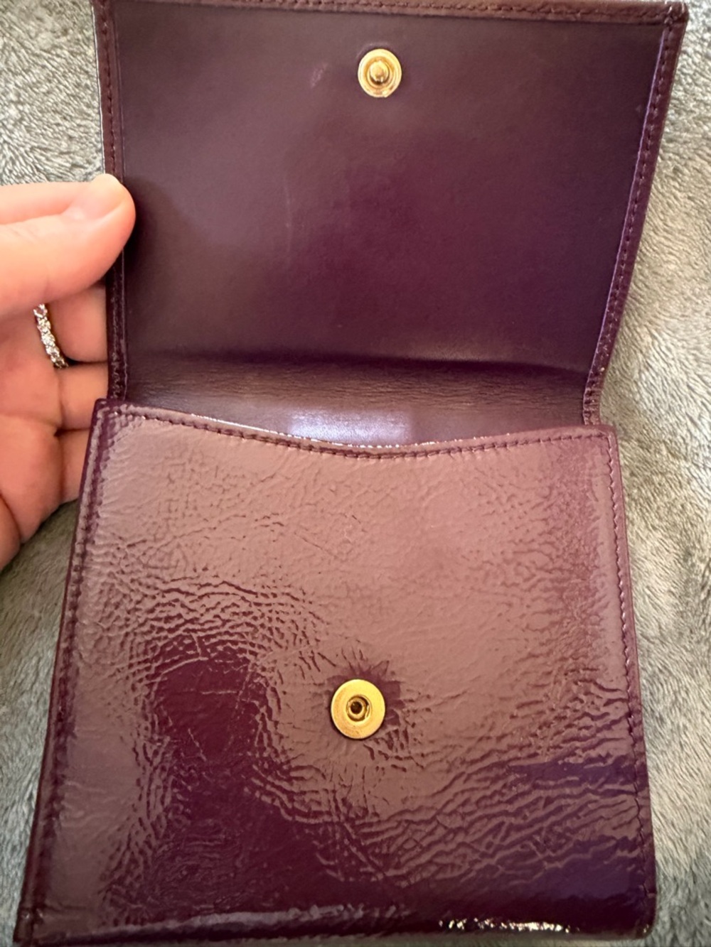 YSL Purple Patent Leather Compact Wallet / Embossed YSL Logo - Picture 7 of 7